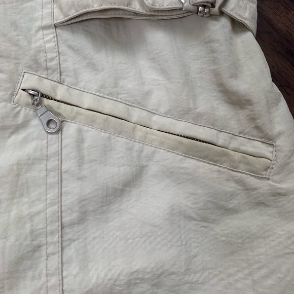 Vintage Cream Coat with Brown Fur Collar Inspired by Rachel Green on Friends - Picture 6 of 14